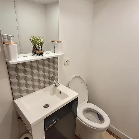 2 Avec Exterieur Apartment
